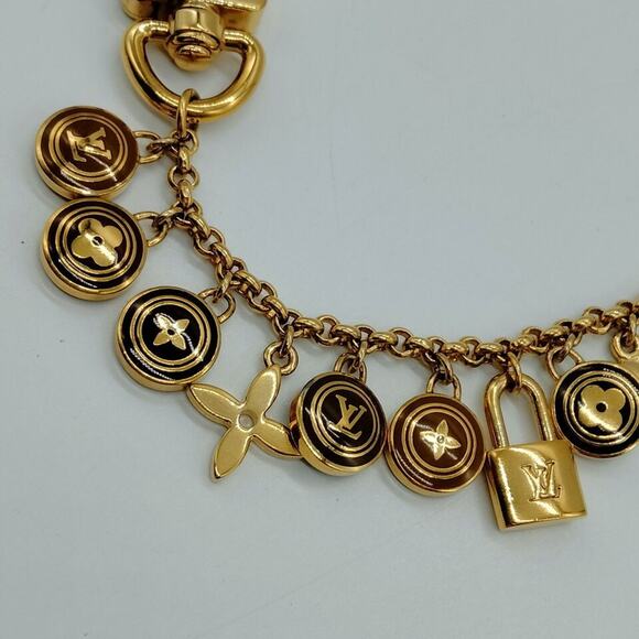 LOUIS VUITTON Pastilles Porte Cles Chaine Bag Charm M65380 - Picture 8 of 9